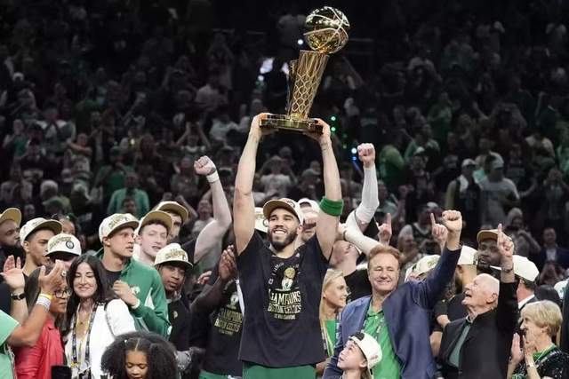 凯尔特人替补表现抢眼 大胜骑士篮板大战